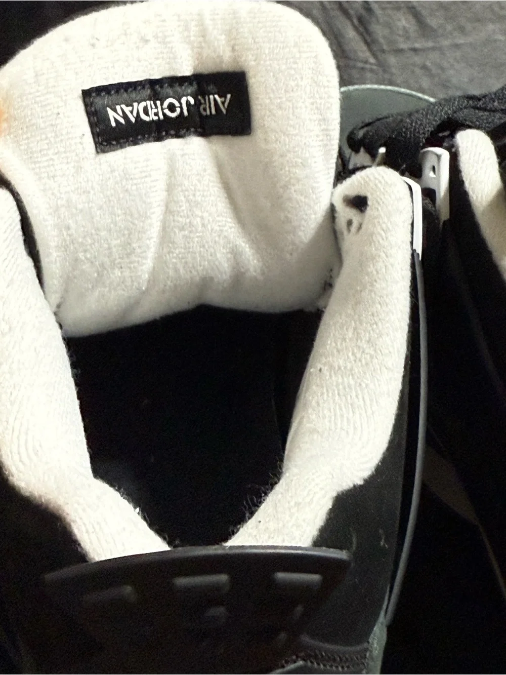 Men's Size 12 - Jordan 4 Retro Fear (2024)